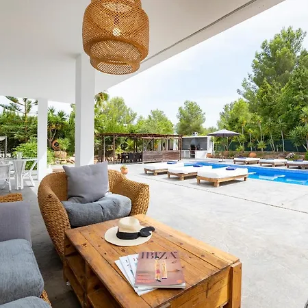 In Ibiza Town With Private Pool, Sleeps 10 San Rafael De Sa Creu